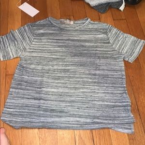 grey and white short sleeve box tee